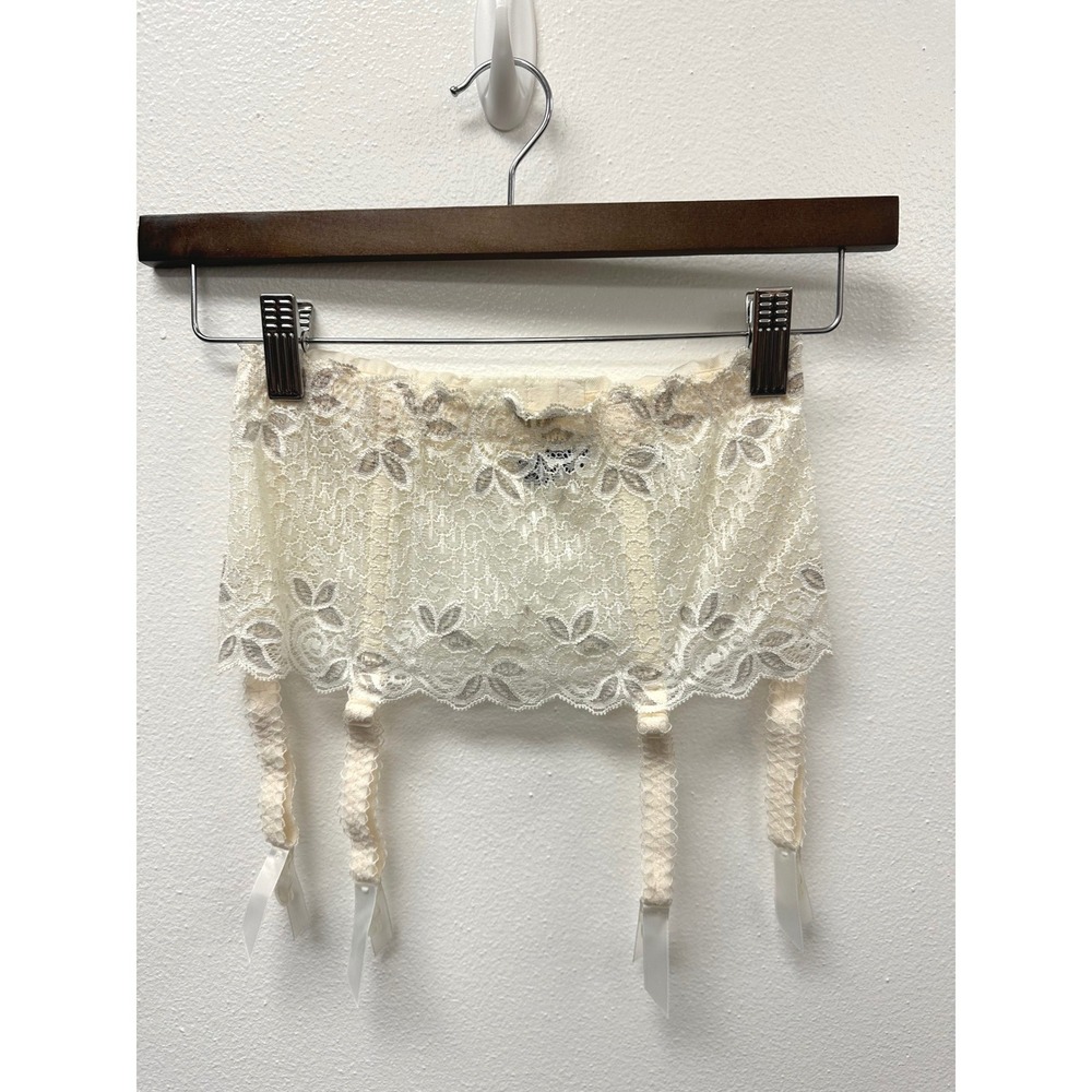 Vintage Oscar de la Renta Garter Belt S